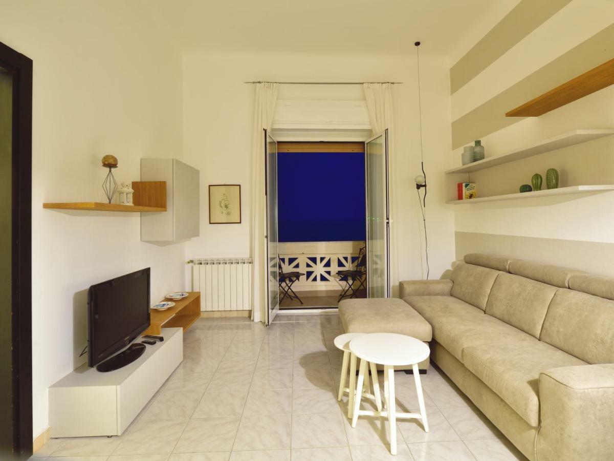 Ferienwohnung Il Faro Dei Poeti Lerici Exterior foto