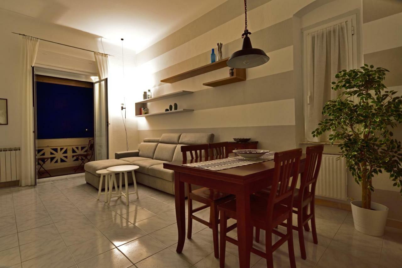 Ferienwohnung Il Faro Dei Poeti Lerici Exterior foto