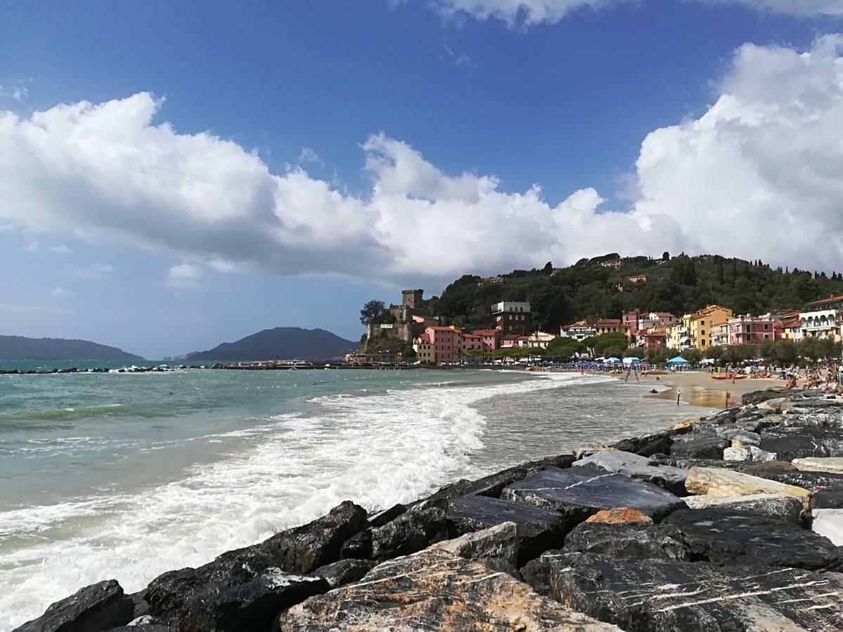 Ferienwohnung Il Faro Dei Poeti Lerici Exterior foto