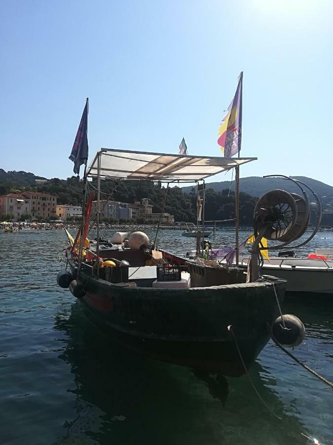 Ferienwohnung Il Faro Dei Poeti Lerici Exterior foto