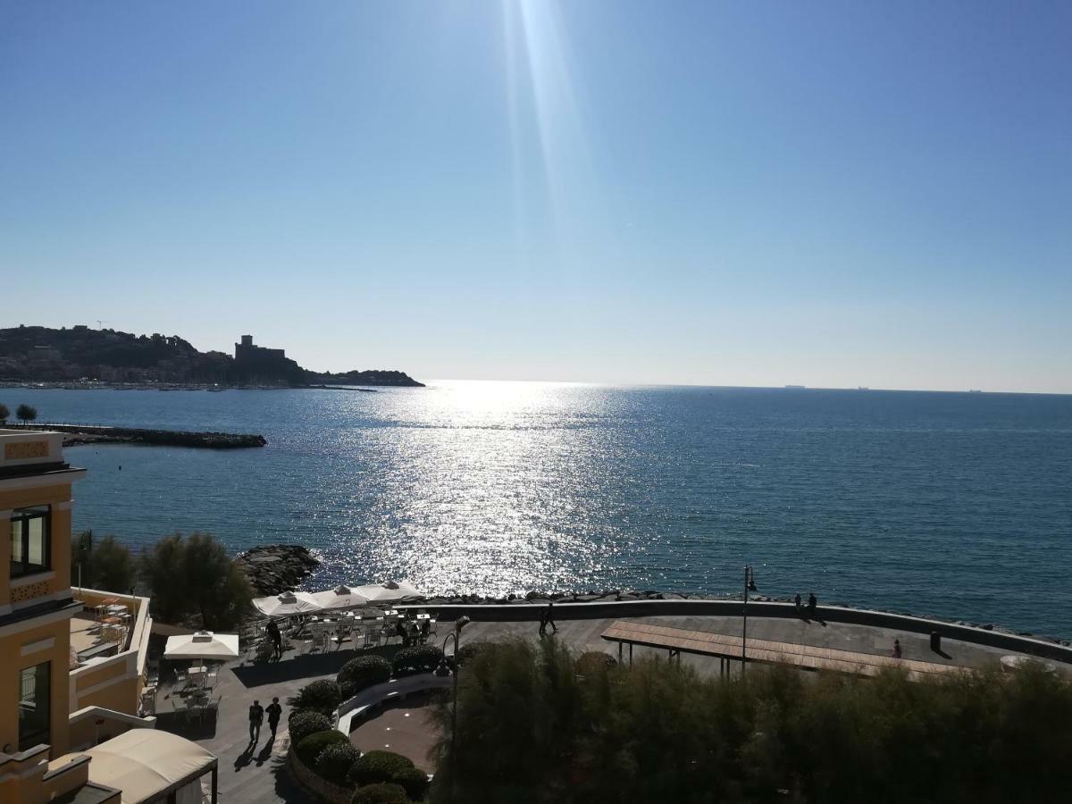Ferienwohnung Il Faro Dei Poeti Lerici Exterior foto